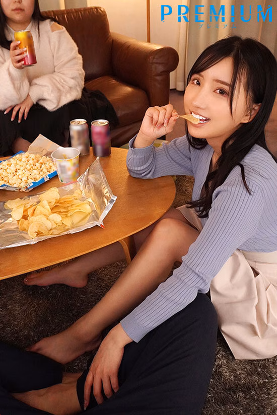 彼女が至近距離にいるのに密着＆ゾクゾク囁き！背徳感で気持ちよすぎる中出し誘惑 楪カレン No2 tbo-sirotoksk.com